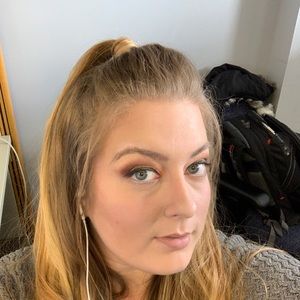 Meet your Posher, Krystal